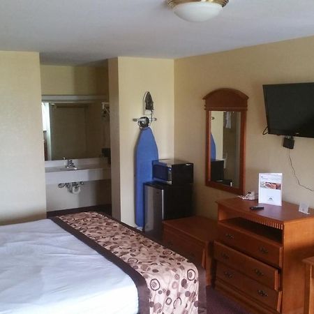 Americas Best Value Inn San Antonio - At&T Center/Fort Sam Houston Екстериор снимка