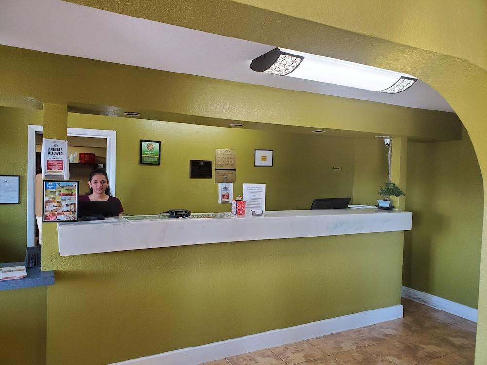 Americas Best Value Inn San Antonio - At&T Center/Fort Sam Houston Екстериор снимка