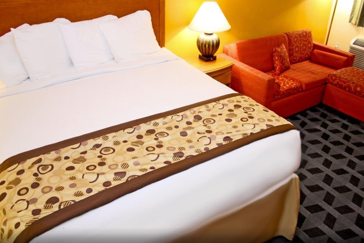 Americas Best Value Inn San Antonio - At&T Center/Fort Sam Houston Екстериор снимка