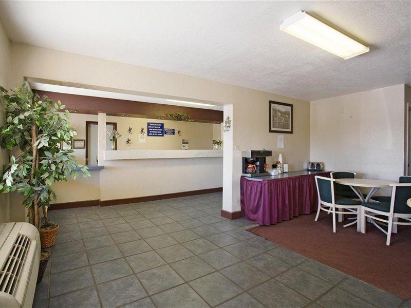 Americas Best Value Inn San Antonio - At&T Center/Fort Sam Houston Екстериор снимка