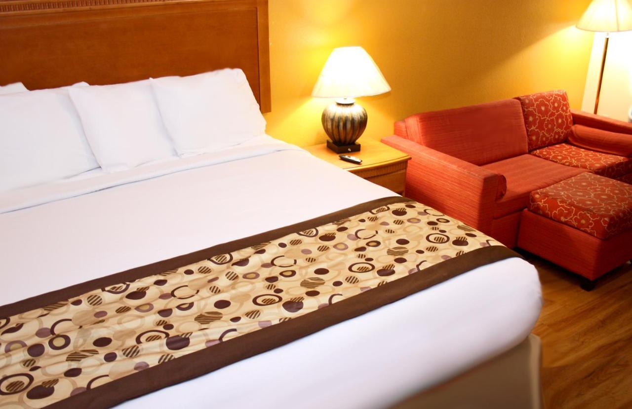 Americas Best Value Inn San Antonio - At&T Center/Fort Sam Houston Екстериор снимка