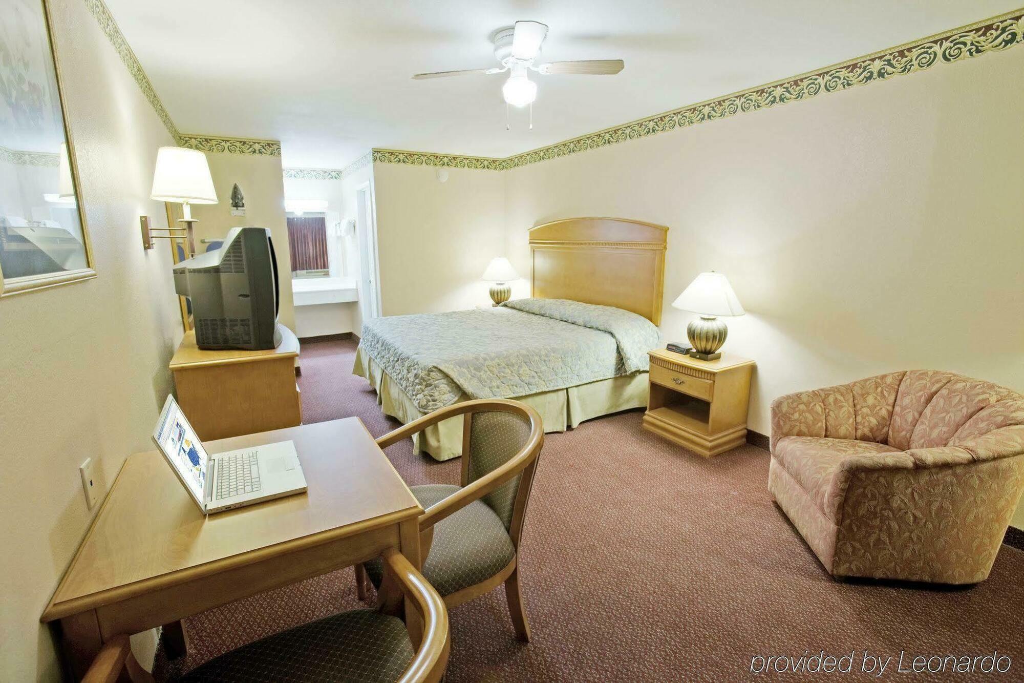 Americas Best Value Inn San Antonio - At&T Center/Fort Sam Houston Стая снимка